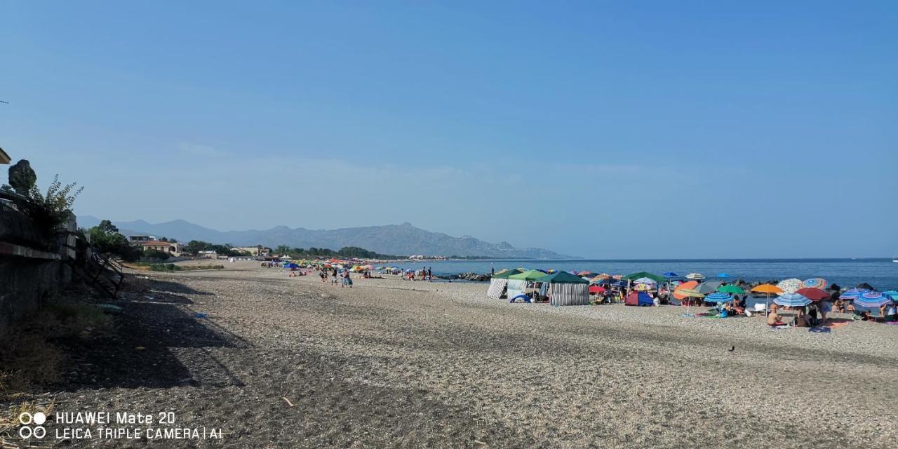 Ferienwohnung Sea Garden, Fronte Mare Con Piscina Mascali Exterior foto
